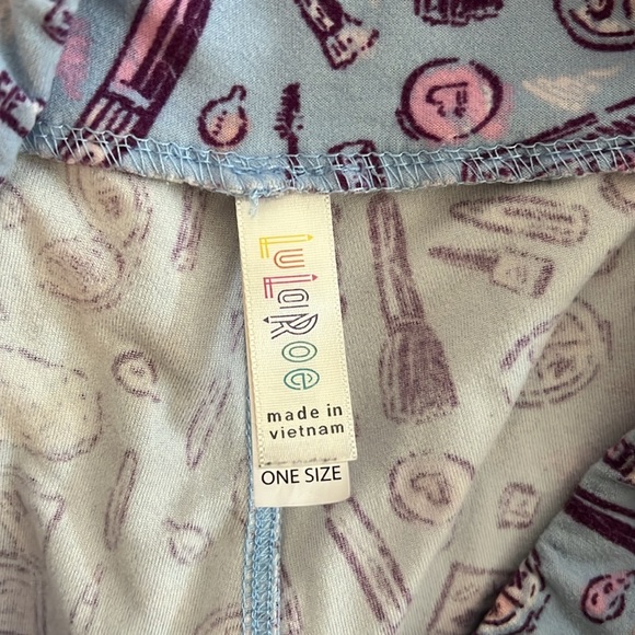 LuLaRoe Make Up Perfume Print Leggings. One size. - Picture 6 of 7